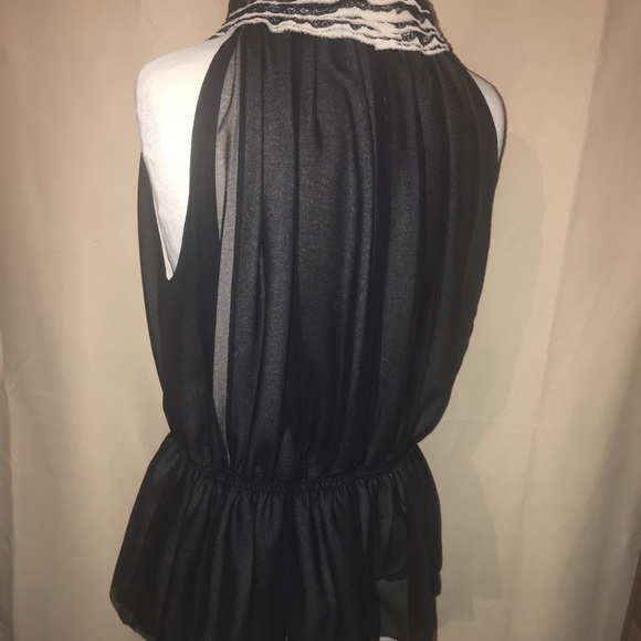 Robert Rodriguez‎ Ruffle Blouse - Picture 5 of 8